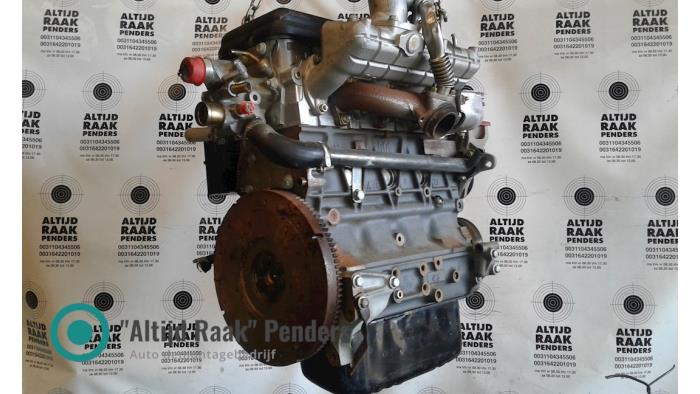 New Engine Renault Master II (JD) 2.5 D T33 Price on request offered by "Altijd Raak" Penders