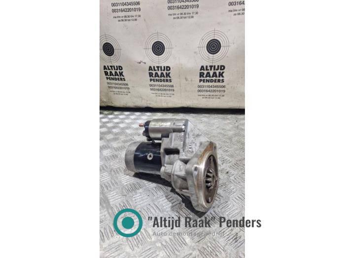 Used Starter Mitsubishi Canter 3.0 Di-D 16V 35 Price on request offered by "Altijd Raak" Penders