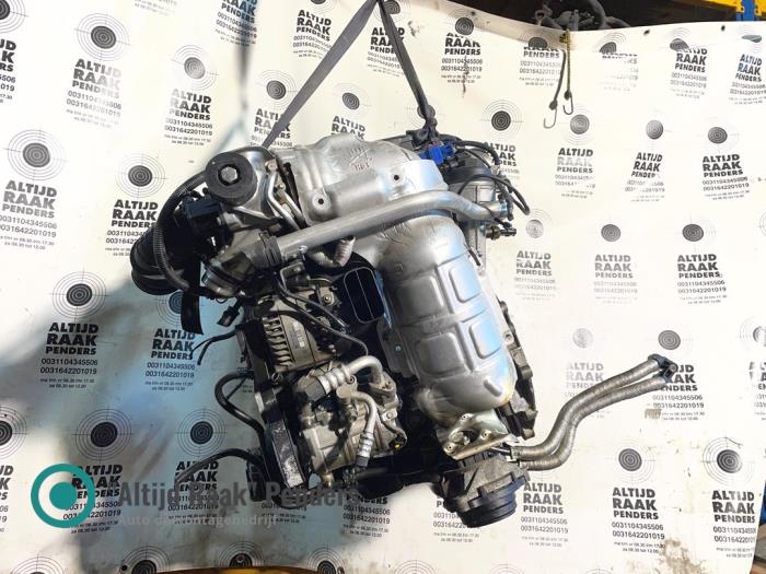 Engine from a BMW 1 serie (F21) 118i 1.6 16V 2012