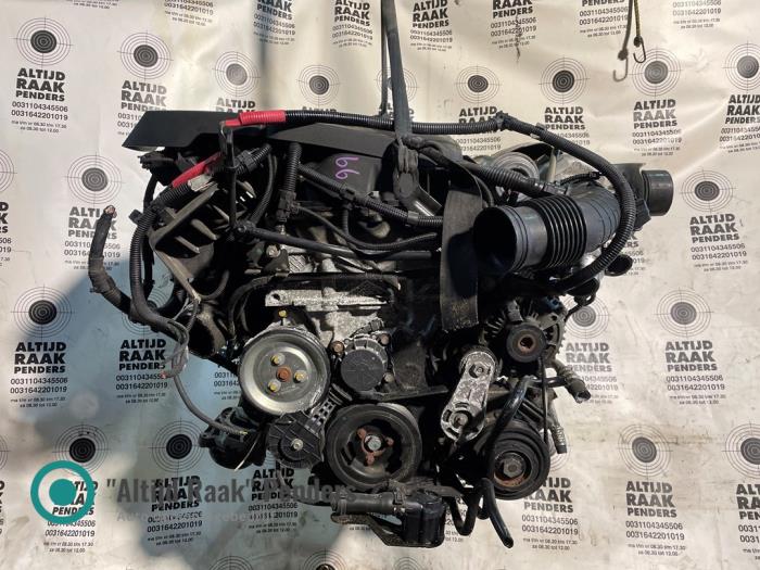 Engine from a BMW 1 serie (F21) 118i 1.6 16V 2012