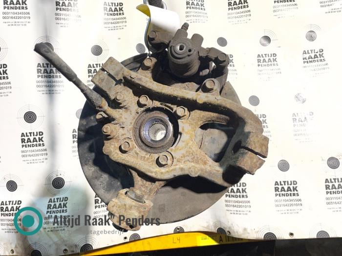 Gebrauchte Bremszange rechts hinten Nissan Pathfinder (R51) 3.0 dCi 24V 4x4 Preis auf Anfrage angeboten von "Altijd Raak" Penders