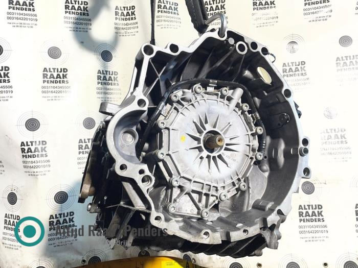 Used Gearbox Audi A6 (C6) 2.8 V6 24V FSI Price on request offered by "Altijd Raak" Penders