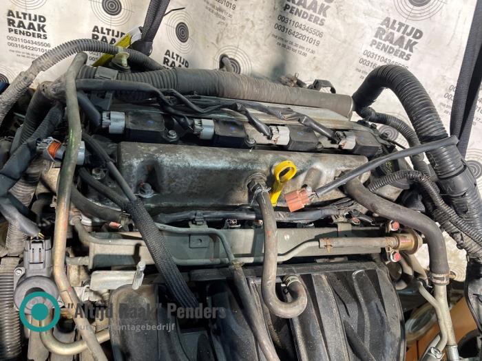 Motor van een Suzuki Grand Vitara II (JT) 2.0 16V 2009