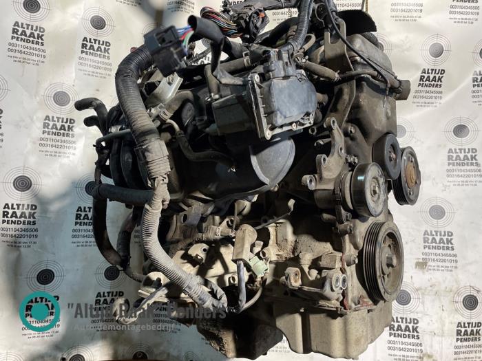 Motor van een Suzuki Grand Vitara II (JT) 2.0 16V 2009
