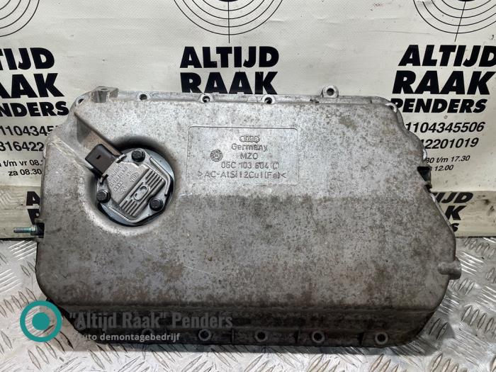 Usagé Couvercle carter Audi A4 (B6) 3.0 V6 30V Prix sur demande proposé par "Altijd Raak" Penders