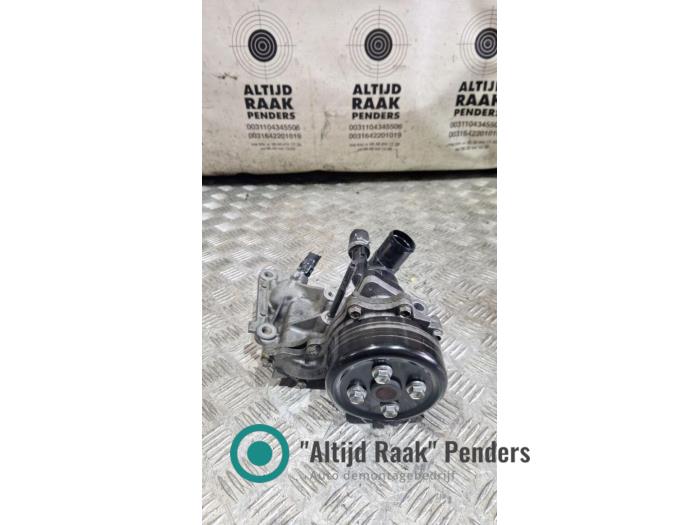 Usagé Pompe à eau Toyota Yaris IV (P21/PA1/PH1) 1.6 GR Prix sur demande proposé par "Altijd Raak" Penders