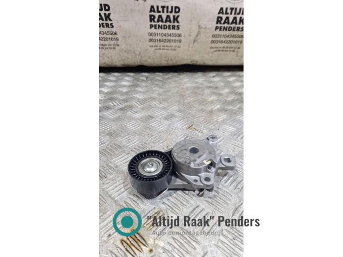Usados Rodillo tensor correa múltiple Toyota Yaris IV (P21/PA1/PH1) 1.6 GR Precio de solicitud ofrecido por "Altijd Raak" Penders