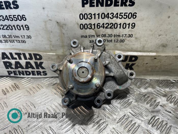 Usagé Pompe à eau Isuzu D-Max (TFR/TFS) 1.9 DDi Prix sur demande proposé par "Altijd Raak" Penders