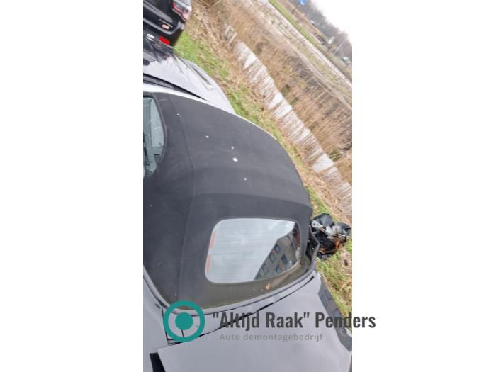 Używane Silownik dachu cabrio Fiat 124 Spider 1.4 MultiAir Turbo 16V Cena na żądanie oferowane przez "Altijd Raak" Penders