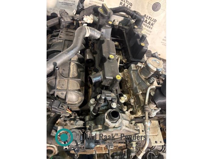 Ventildeckel van een Volvo V40 (MV) 1.6 T2 GTDi 16V 2014