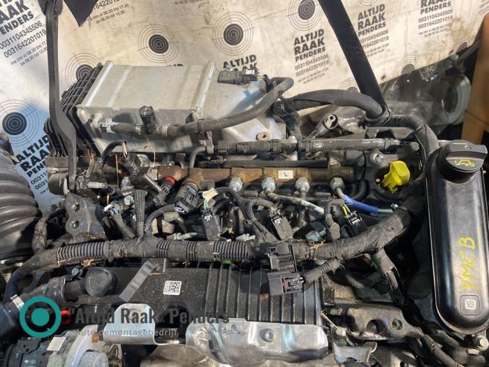Engine from a Ford Transit 2.0 TDCi 16V Eco Blue 130 2021