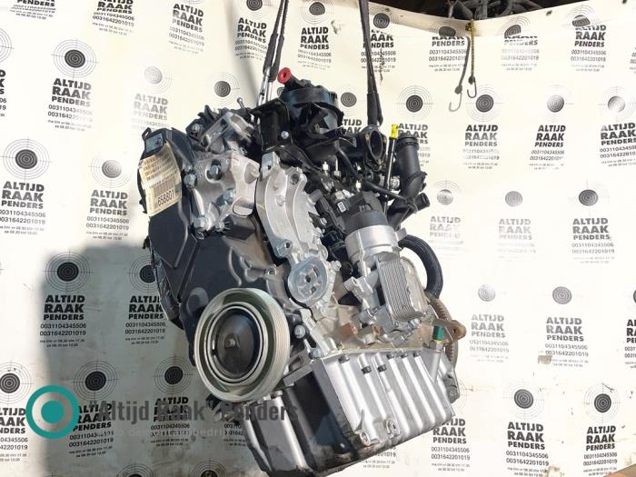 Motor van een Citroën C4 Berline (LC) 2.0 HDi 16V 138 2011