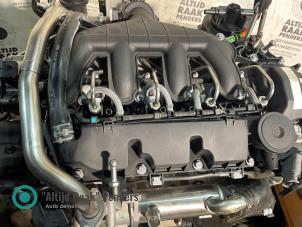 Motor van een Citroën C4 Berline (LC) 2.0 HDi 16V 138 2011