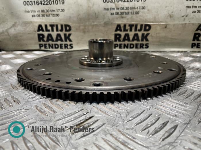 Flywheel from a Audi A6 (C7) 3.0 TDI V6 24V Quattro 2013
