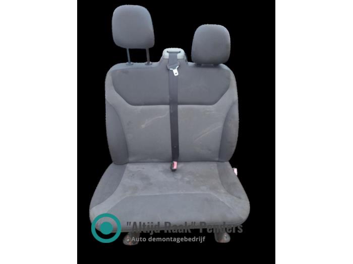 Używane Fotel prawy Renault Trafic New (FL) Cena na żądanie oferowane przez "Altijd Raak" Penders
