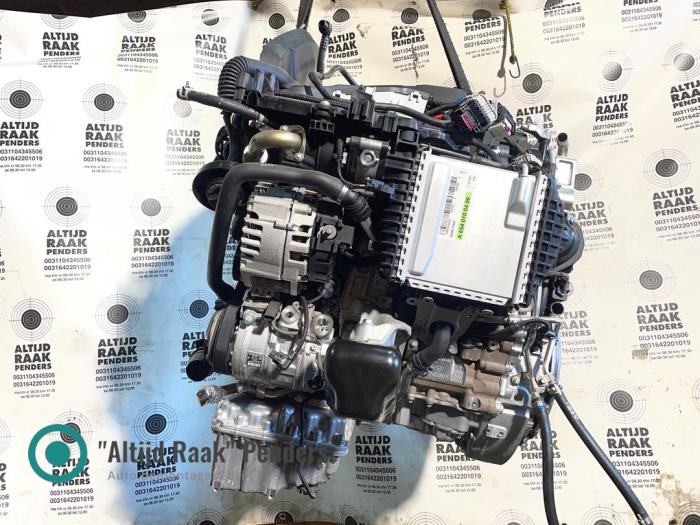Engine from a Mercedes-Benz Sprinter 3,5t (907.6/910.6) 319 CDI 2.0 D RWD 2024