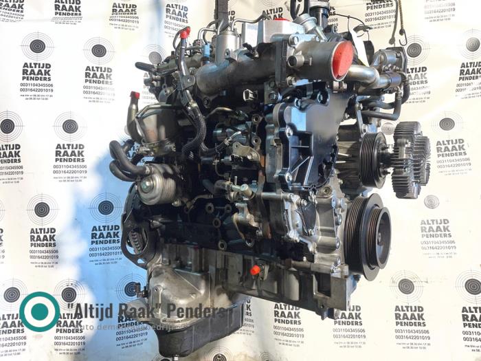 Engine from a Nissan Navara (D23) 2.5 dCi 16V 2016