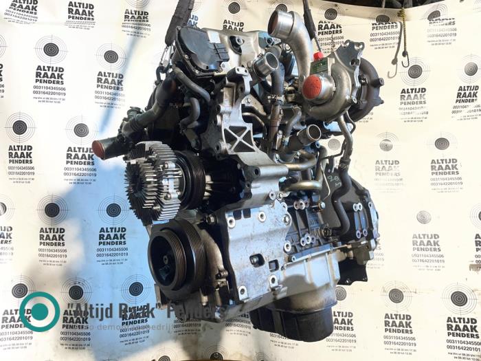 Engine from a Nissan Navara (D23) 2.5 dCi 16V 2016