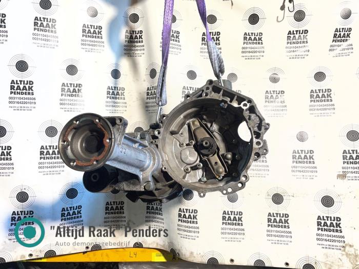 Usagé Boîte de vitesse Volkswagen Transporter T4 2.5 TDI Prix sur demande proposé par "Altijd Raak" Penders