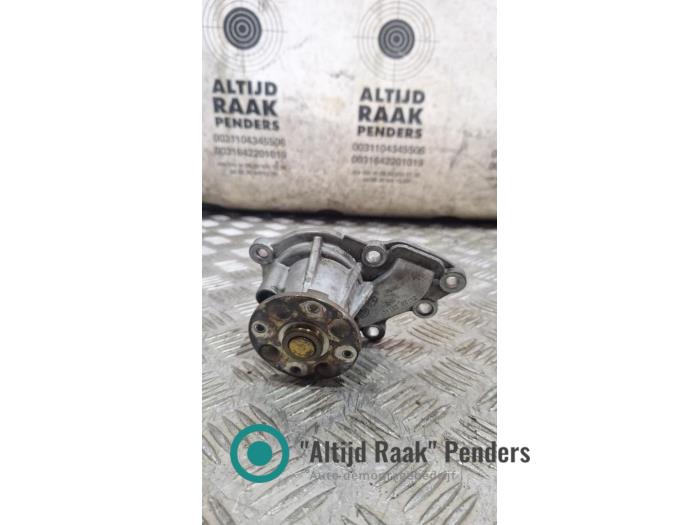 Begagnade Vattenpump Kia Pro cee'd (JDB3) 1.0i T-GDi 12V GT Pris på förfrågan erbjuds av "Altijd Raak" Penders