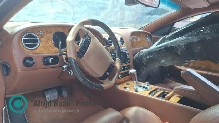 Używane Panel Bentley Continental GT 6.0 W12 48V Cena na żądanie oferowane przez "Altijd Raak" Penders
