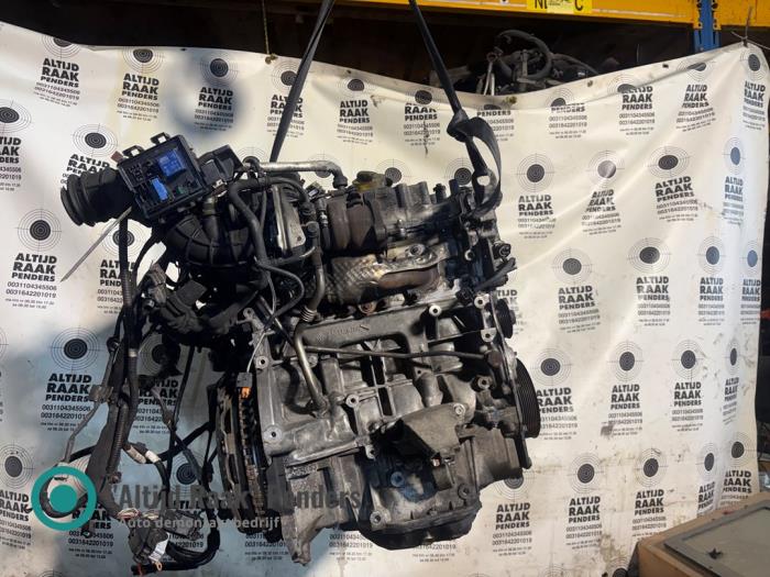 Engine from a Renault Scénic III (JZ) 1.2 16V TCe 115 Energy 2013