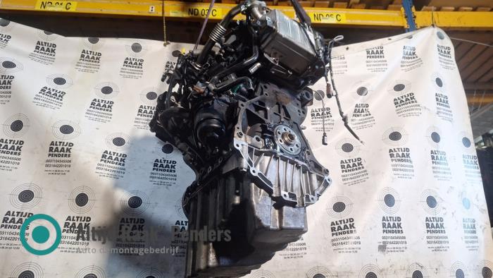 Intercooler from a Volkswagen Crafter (SY) 2.0 TDI RWD 2021