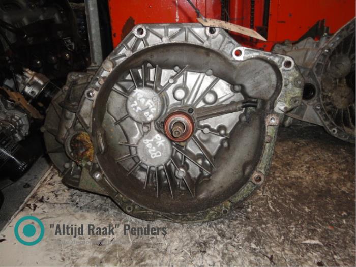 GETRIEBE PK6030 PK6080 PK6377 PK6379 PK6 2.5 DTI RENAULT TRAFIC