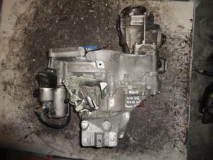 Used Gearbox Volkswagen Golf Price on request offered by "Altijd Raak" Penders