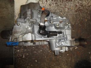 Used Gearbox Renault Scenic Price on request offered by "Altijd Raak" Penders