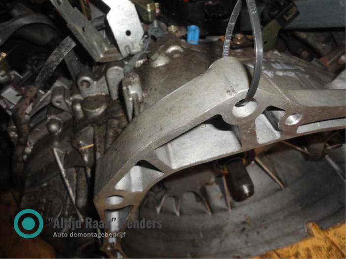 Gearbox Nissan X-Trail - 