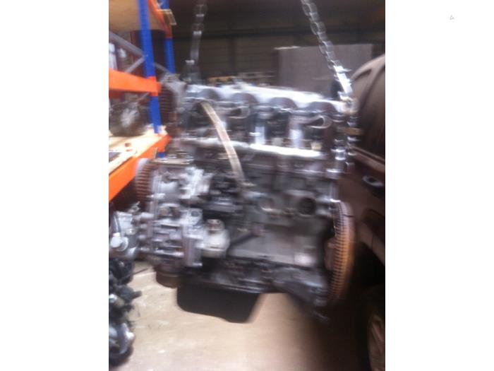 Motor van een Iveco New Daily III 35C11, 35S11, 50C11, 65C11 2004