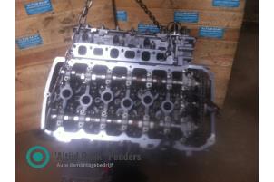 Motor van een Bentley Continental GT 6.0 W12 48V 2004
