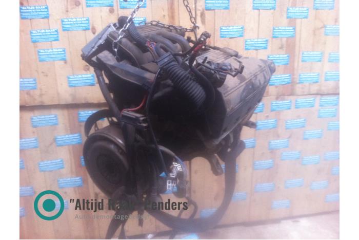 Used Engine BMW 3 serie (E36/4) 318 tds Price on request offered by "Altijd Raak" Penders