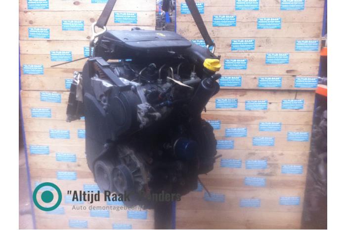 Motor van een Renault Megane 2001