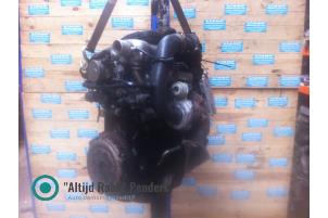 Motor van een Renault Megane 2001