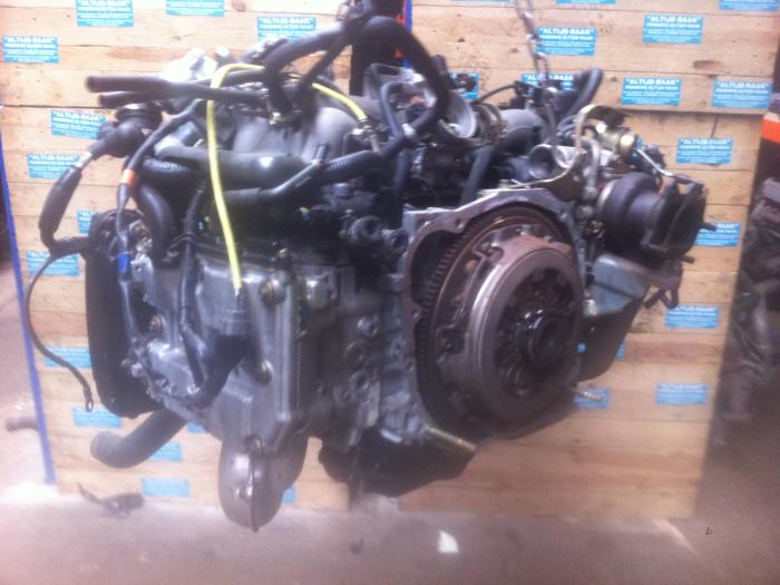 Engine from a Subaru Impreza II Plus (GG) 2.0 GX 4x4 2005