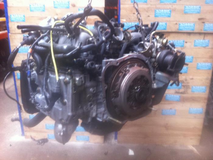 Engine from a Subaru Impreza II Plus (GG) 2.0 GX 4x4 2005