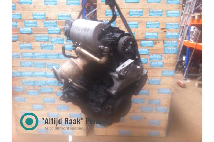 Motor van een Volkswagen Caddy III (2KA,2KH,2CA,2CH) 2.0 SDI 2006