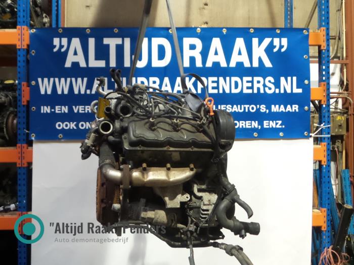 Used Motor Audi A4 Quattro (B6) 2.5 TDI V6 Price on request offered by "Altijd Raak" Penders