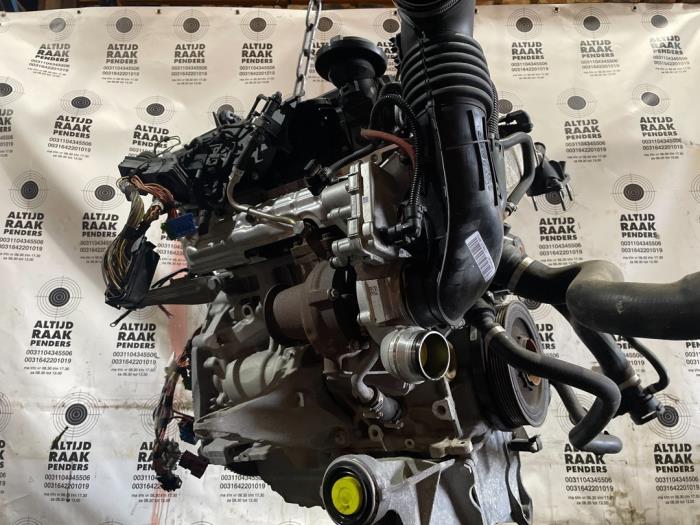 Motor from a BMW 1 serie (E81) 118d 16V 2007