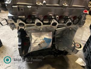 Engine from a Hyundai Santa Fe II (CM) 2.2 CRDi 16V 4x2 2006