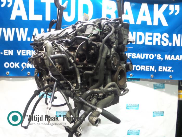 Used Engine Mercedes CL (216) 5.5 CL-600 V12 36V Twin Turbo Price on request offered by "Altijd Raak" Penders