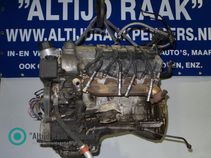 Used Engine Mercedes S (W220) 5.0 S-500 V8 24V Price on request offered by "Altijd Raak" Penders