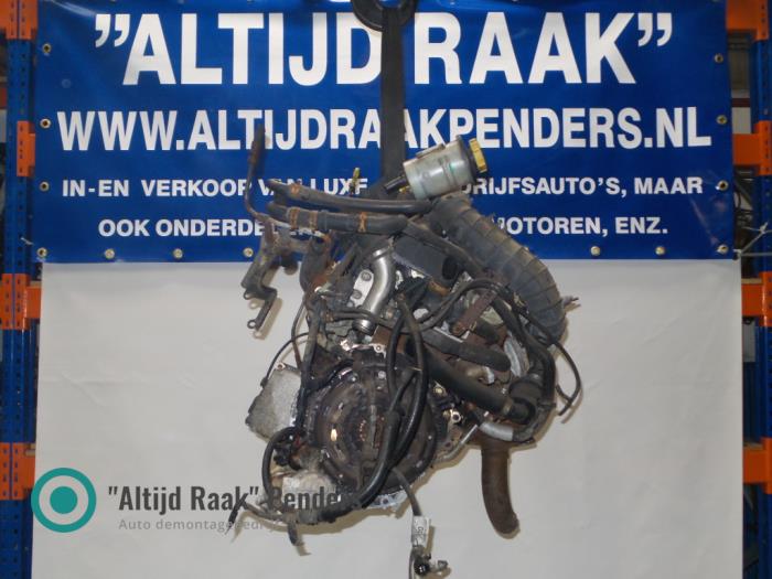 Motor van een Ford Transit 2.0 TDCi 16V Tourneo 2001