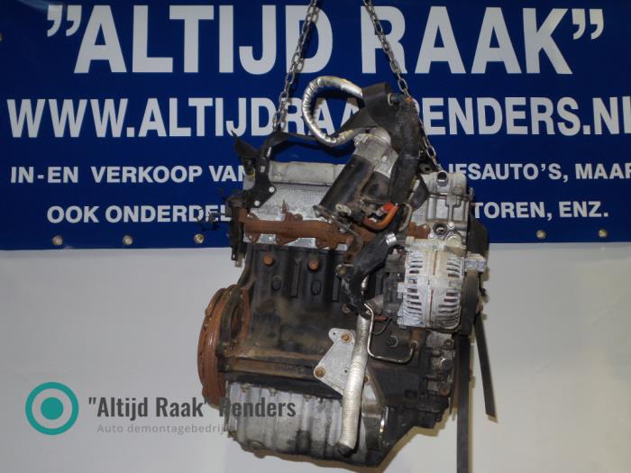 Used Engine Opel Vectra C 2.2 DTI 16V Price on request offered by "Altijd Raak" Penders