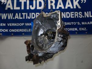 Usados Caja de cambios Mazda 626 Precio de solicitud ofrecido por "Altijd Raak" Penders