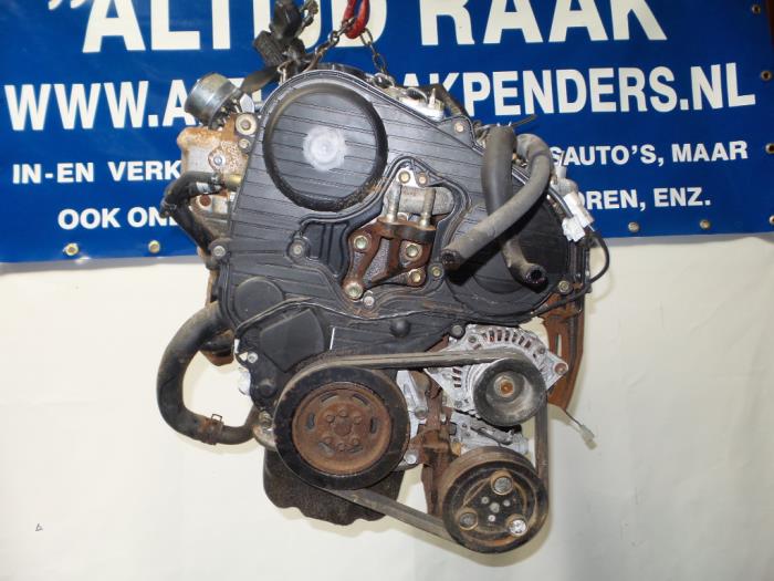 Motor van een Mazda 626 2002