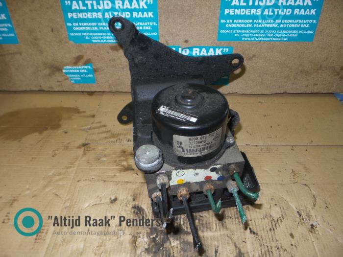 Usagé Pompe ABS Renault Master II (ED/HD/UD) 2.8 dCi 125 Prix sur demande proposé par "Altijd Raak" Penders
