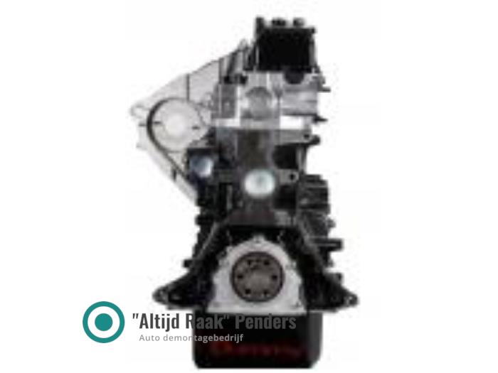 Motor van een Mitsubishi L-200 2.5 TDI 2002